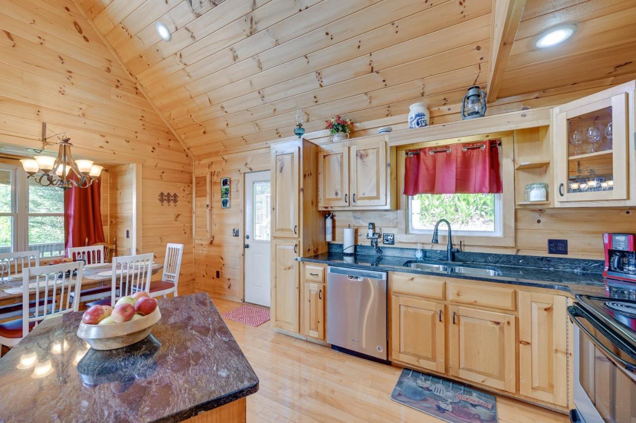 Warm And Cozy Cabin With Deck On Top Of The Blue Ridge Fancy Gap Esterno foto